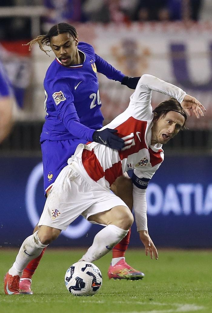克罗地亚对决塞尔维亚，争夺欧洲足球最高荣誉的简单介绍